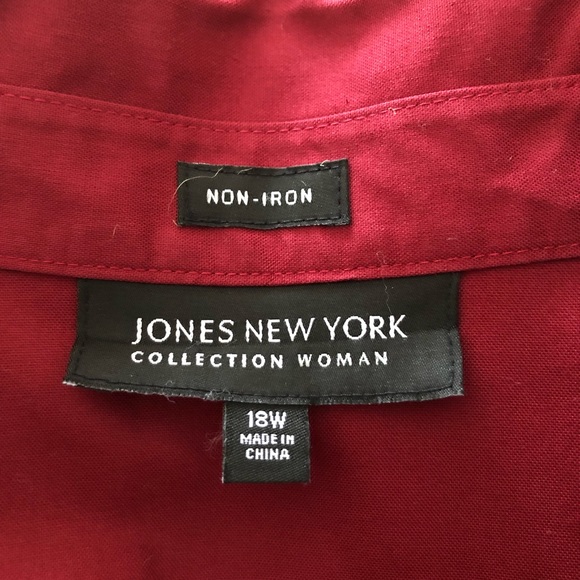 Jones New York Long Sleeve Wine Colored Broadcloth Blouse. - Picture 3 of 5